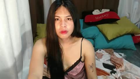 Elle  dont forget to folloW me and thumbs up online show from 02-10-26, 09:35