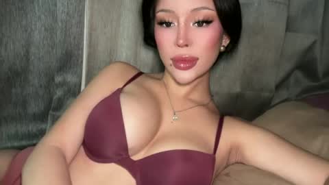 Elle  dont forget to folloW me and thumbs up online show from 07-07-26, 04:15