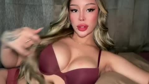 Elle  dont forget to folloW me and thumbs up online show from 07-14-26, 06:51