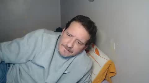 Snapshot of thegreeneyes95 chatting on 01-08-25, 10:37 Green online show from 01-08-25, 10:37