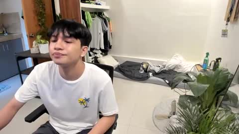 Green online show from 12-31-24, 06:16