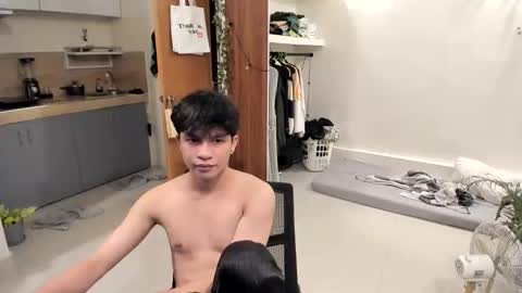 Green online show from 09-17-25, 06:09