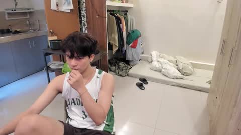 Green online show from 10-29-25, 02:14