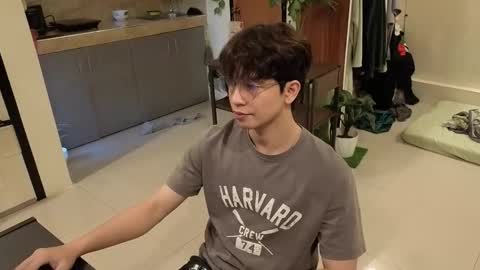 Green online show from 12-04-25, 02:10