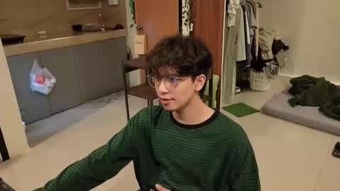 Green online show from 12-20-25, 08:10