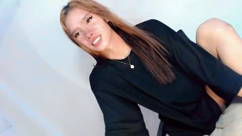 Snapshot of thehornygirl_laisa chatting on 02-07-25, 10:52 laisa online show from 02-07-25, 10:52