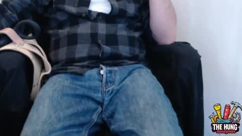 Snapshot of thehunghandyman chatting on 04-20-26, 12:02 TheHungHandyman online show from 04-20-26, 12:02