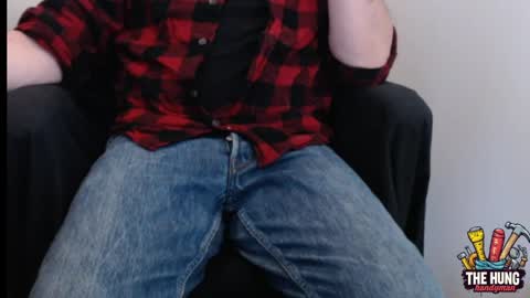 Snapshot of thehunghandyman chatting on 05-05-26, 03:25 TheHungHandyman online show from 05-05-26, 03:25