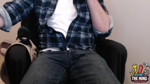 Snapshot of thehunghandyman chatting on 05-11-26, 08:31 TheHungHandyman online show from 05-11-26, 08:31