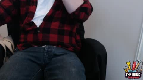 Snapshot of thehunghandyman chatting on 05-11-26, 11:35 TheHungHandyman online show from 05-11-26, 11:35