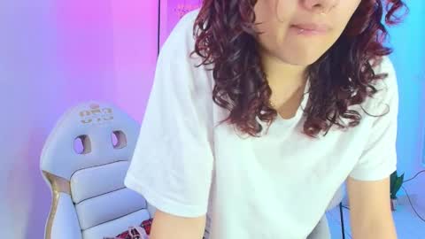 Theia  online show from 01-06-25, 12:35