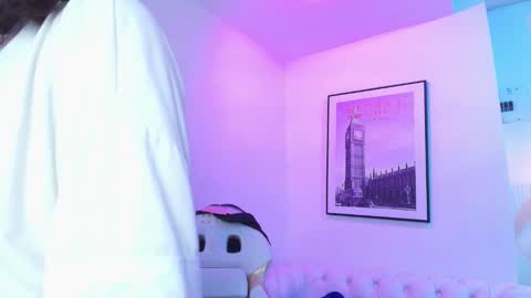 Theia  online show from 01-12-25, 12:44