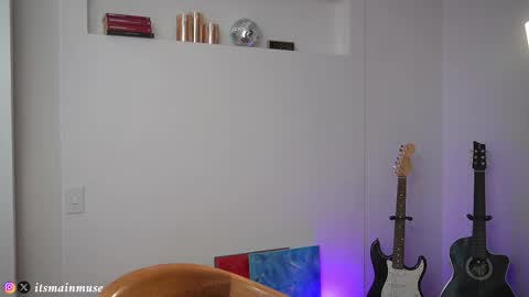 Iris online show from 09-17-25, 09:05