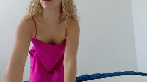 Lily Marie online show from 04-22-26, 05:47