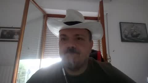 Snapshot of theitalianpapi chatting on 07-14-26, 05:34 Pippo71 online show from 07-14-26, 05:34