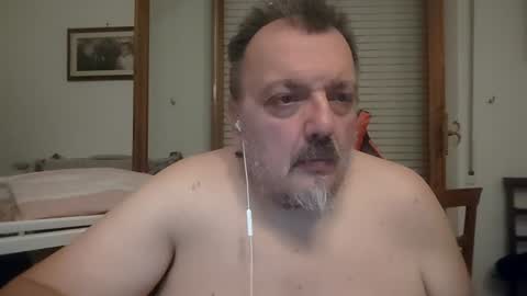 Snapshot of theitalianpapi chatting on 07-21-26, 07:49 Pippo71 online show from 07-21-26, 07:49