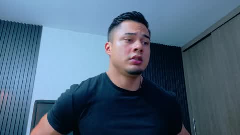 Snapshot of thekingerick chatting on 05-19-26, 03:57 thekingerick online show from 05-19-26, 03:57