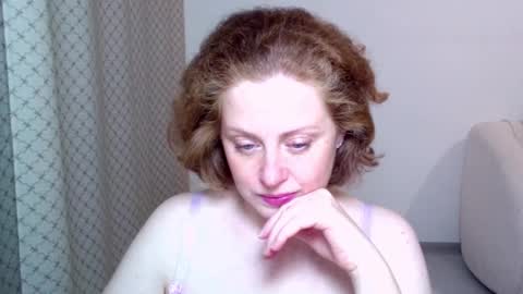 Ella online show from 11-22-25, 05:50