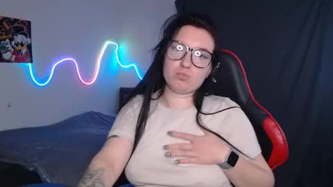 Lisa online show from 11-21-25, 10:58