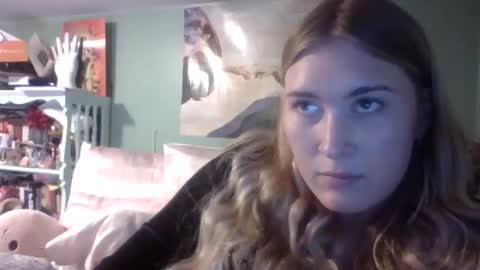 Little Bambii online show from 11-15-25, 09:43