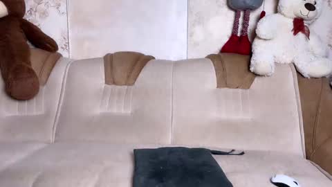 Snapshot of thelittlemermaid20 chatting on 09-27-25, 08:36 thelittlemermaid20 online show from 09-27-25, 08:36