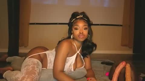 thelovelybrown online show from 11-24-25, 06:18