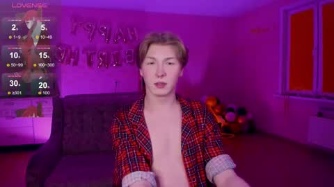 Snapshot of themikesever chatting on 02-26-25, 09:27 Sever online show from 02-26-25, 09:27