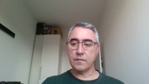 Themohican online show from 04-18-26, 05:06