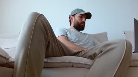 TheMonarchGoat online show from 10-27-25, 08:18