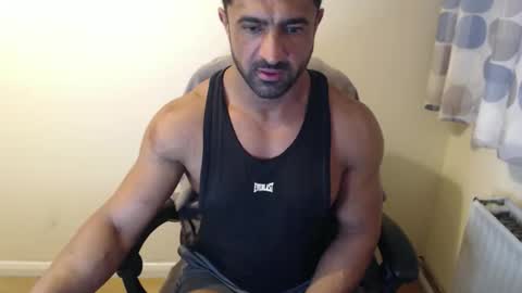 Snapshot of themusclefactory chatting on 10-14-25, 07:03 TheMuscleFactory online show from 10-14-25, 07:03
