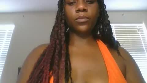 Snapshot of thenaturalgoddess chatting on 04-10-26, 10:25 TheNaturalGoddess online show from 04-10-26, 10:25