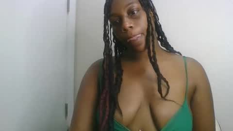 Snapshot of thenaturalgoddess chatting on 04-12-26, 07:19 TheNaturalGoddess online show from 04-12-26, 07:19