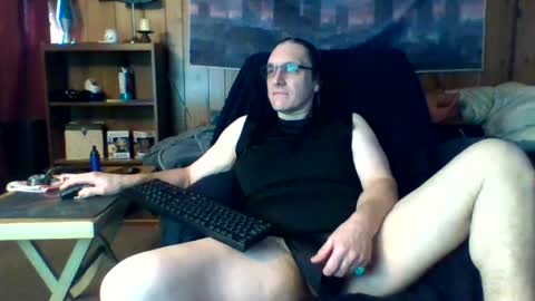 Snapshot of theneonraven chatting on 10-02-25, 07:10 The Neon Raven online show from 10-02-25, 07:10