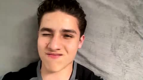 Snapshot of theohawke_ chatting on 01-10-25, 09:53 THEO- MATEO online show from 01-10-25, 09:53