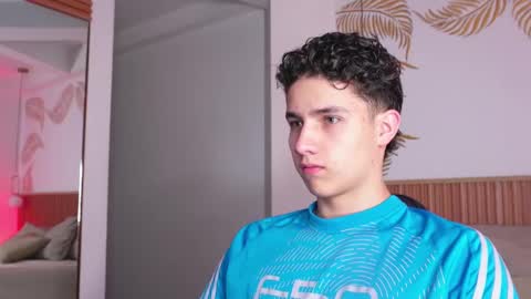 Snapshot of theohawke_ chatting on 02-01-25, 12:58 THEO- MATEO online show from 02-01-25, 12:58