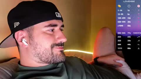 Snapshot of theoravi chatting on 11-14-25, 03:16 Theo Ravi online show from 11-14-25, 03:16