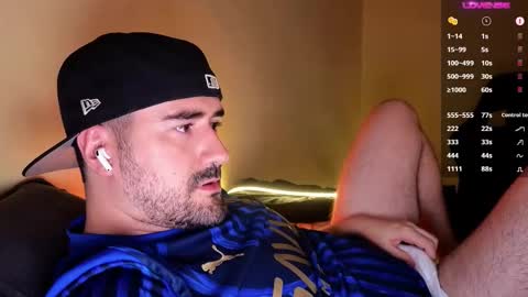 Snapshot of theoravi chatting on 11-30-25, 03:21 Theo Ravi online show from 11-30-25, 03:21