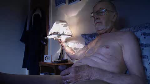 theowlandthe online show from 02-09-25, 03:56