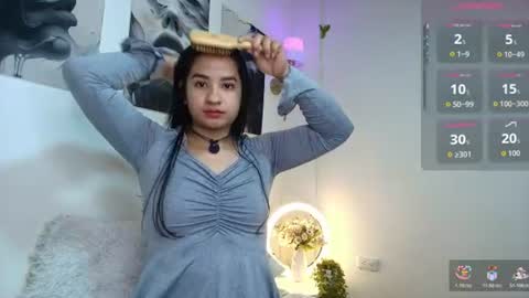 Snapshot of thepeach_ chatting on 07-13-26, 07:27 thepeach_ online show from 07-13-26, 07:27