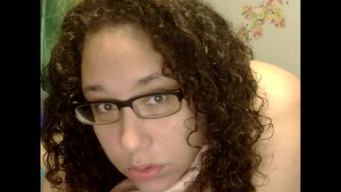 Snapshot of theplayfulbbw chatting on 04-26-26, 06:49 Amelia online show from 04-26-26, 06:49