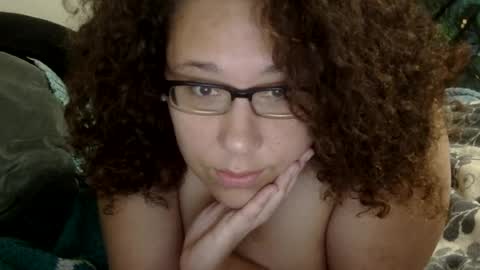 Snapshot of theplayfulbbw chatting on 05-17-26, 12:19 Amelia online show from 05-17-26, 12:19
