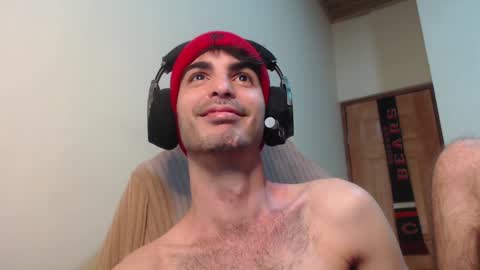 Santiago Enrique online show from 01-06-25, 05:19