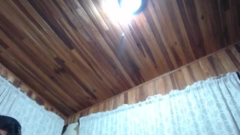 Santiago Enrique online show from 12-22-25, 05:37