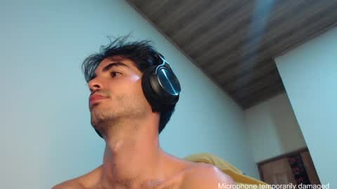 Snapshot of therazhanen chatting on 07-08-26, 06:40 Santiago Enrique online show from 07-08-26, 06:40