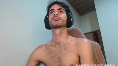 Snapshot of therazhanen chatting on 08-02-26, 06:12 Santiago Enrique online show from 08-02-26, 06:12