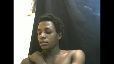 Snapshot of therealtwins chatting on 05-28-26, 02:25 therealtwins online show from 05-28-26, 02:25