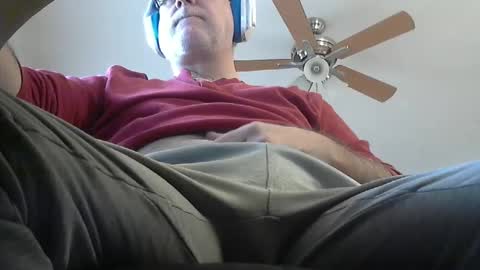 Snapshot of thereisnospoon1970 chatting on 12-15-24, 07:21 Neo online show from 12-15-24, 07:21