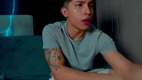 thesaint_xxx online show from 09-27-25, 03:22