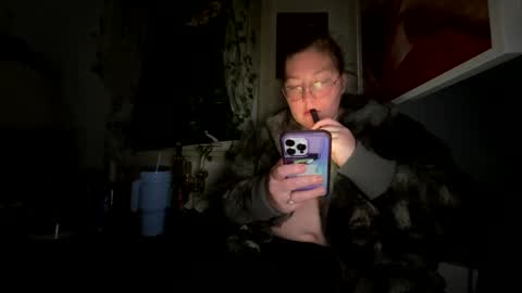 Snapshot of thesashadomme chatting on 01-13-25, 03:45 The Sasha Domme online show from 01-13-25, 03:45
