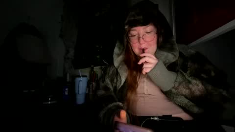 Snapshot of thesashadomme chatting on 01-15-25, 05:08 The Sasha Domme online show from 01-15-25, 05:08